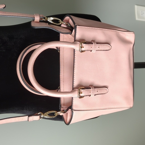 FOREVER 21 Faux Leather Tote Bag - Picture 3 of 8